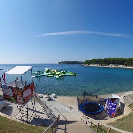 Suzi Valdebek Apartament Pula