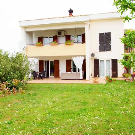 Suzi Valdebek Apartament